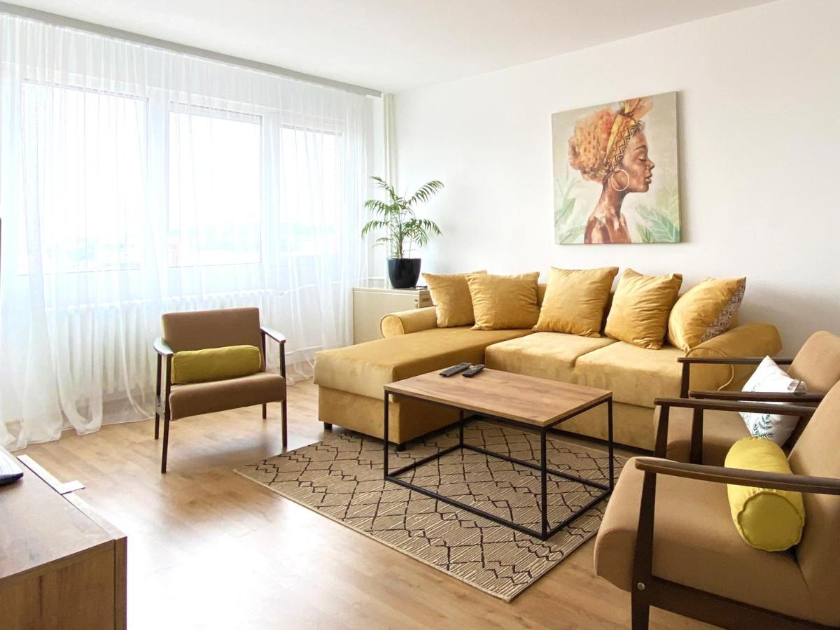 Apartamento Apartman Milica Ni Exterior foto