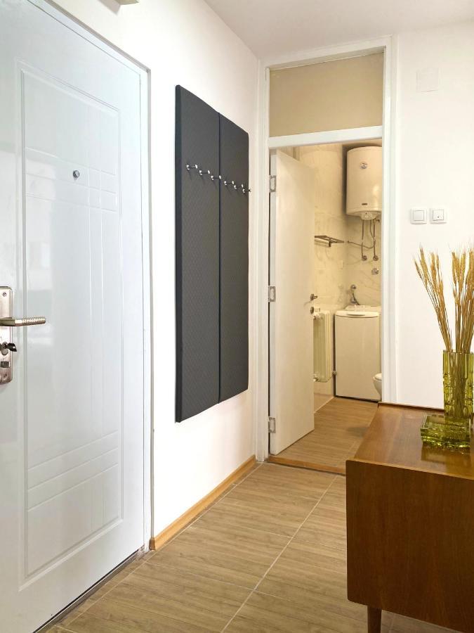 Apartamento Apartman Milica Ni Exterior foto