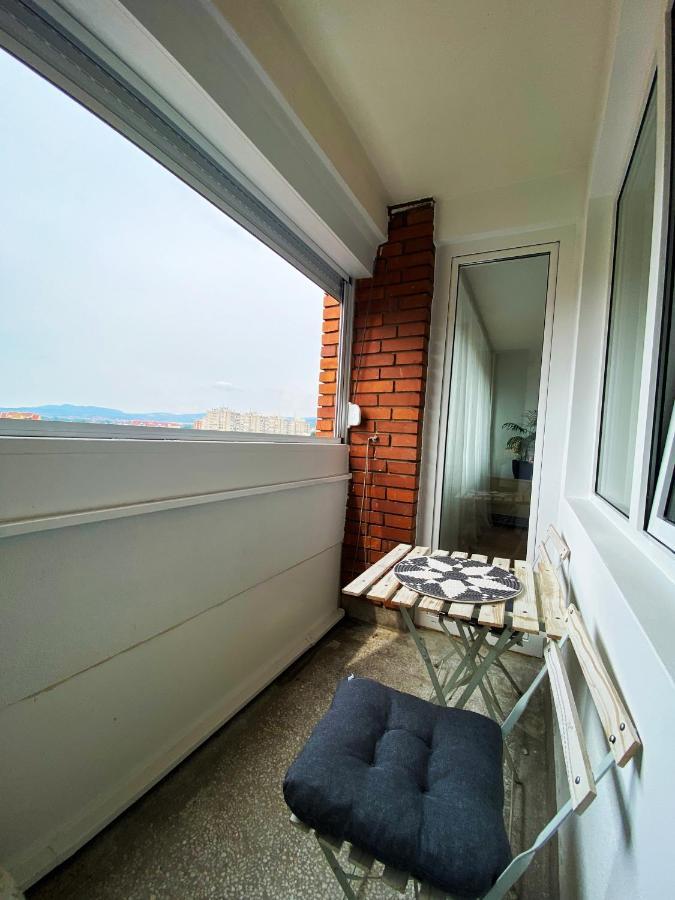 Apartamento Apartman Milica Ni Exterior foto